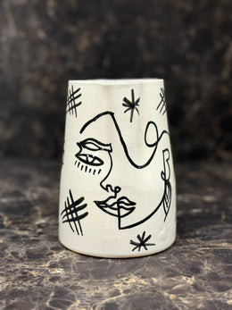Vase pichet visage abstrait