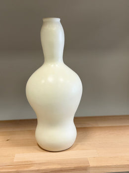 Vase sculpture